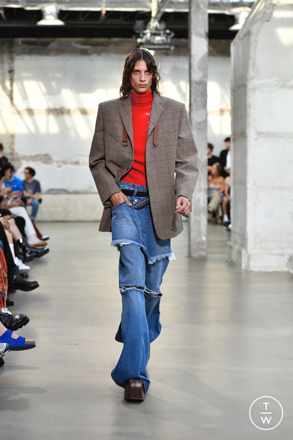 Fashion Week Paris Spring/Summer 2023 look 14 from the EGONlab collection menswear