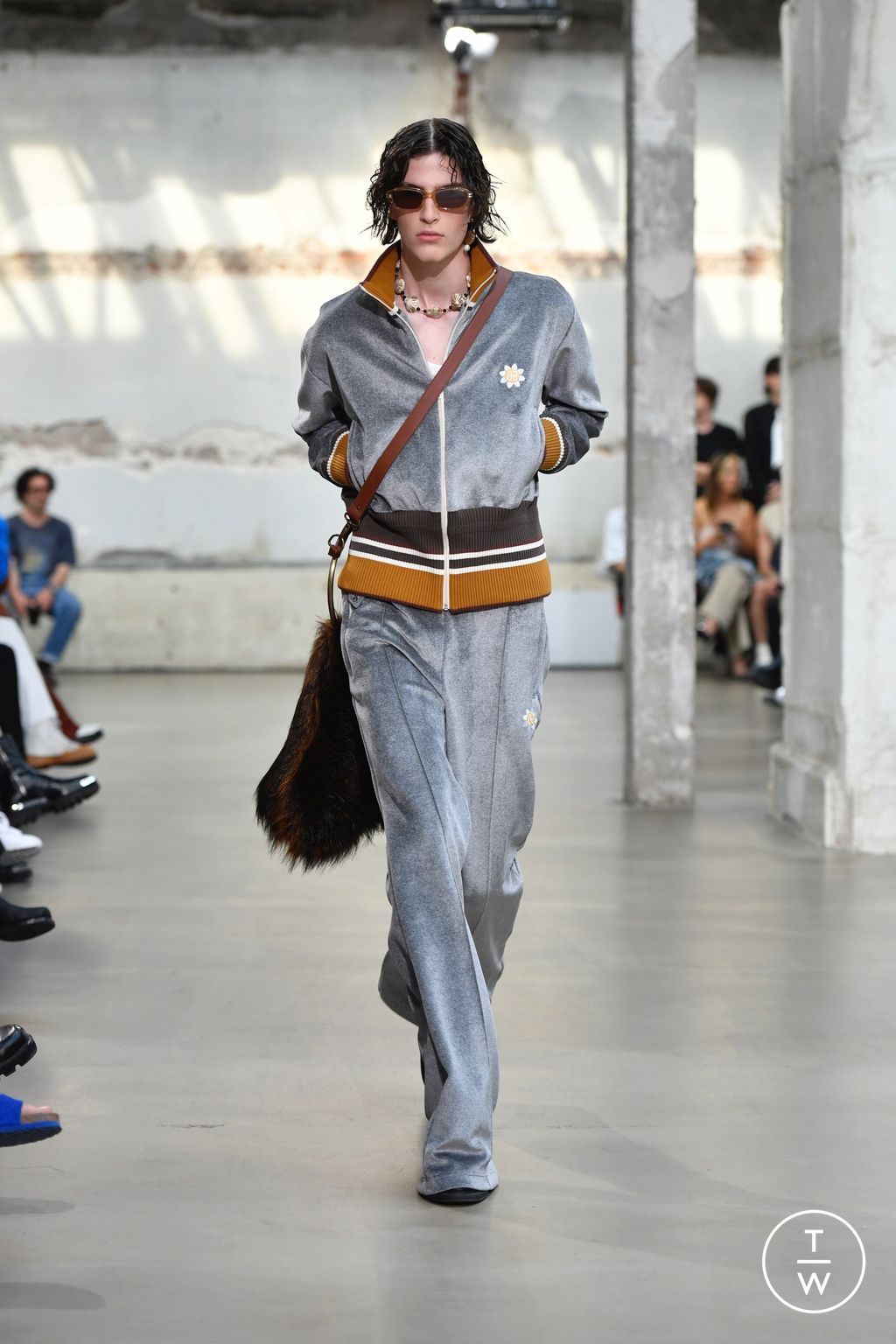 Fashion Week Paris Spring/Summer 2023 look 17 from the EGONlab collection menswear