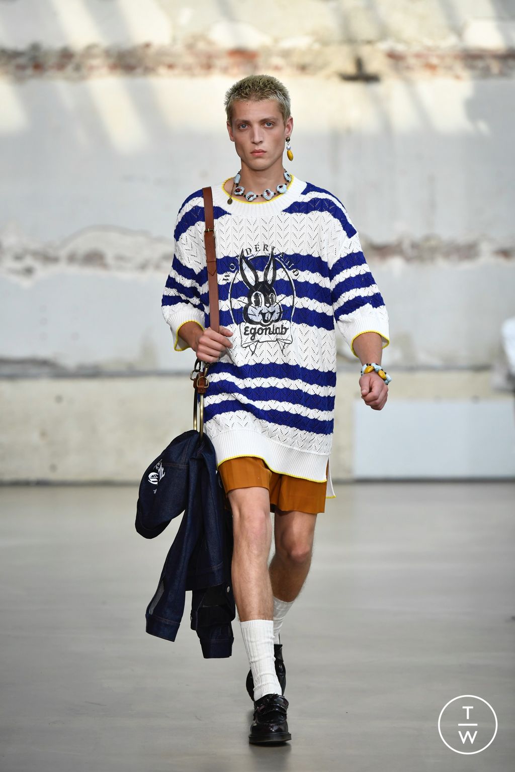 Fashion Week Paris Spring/Summer 2023 look 23 from the EGONlab collection menswear