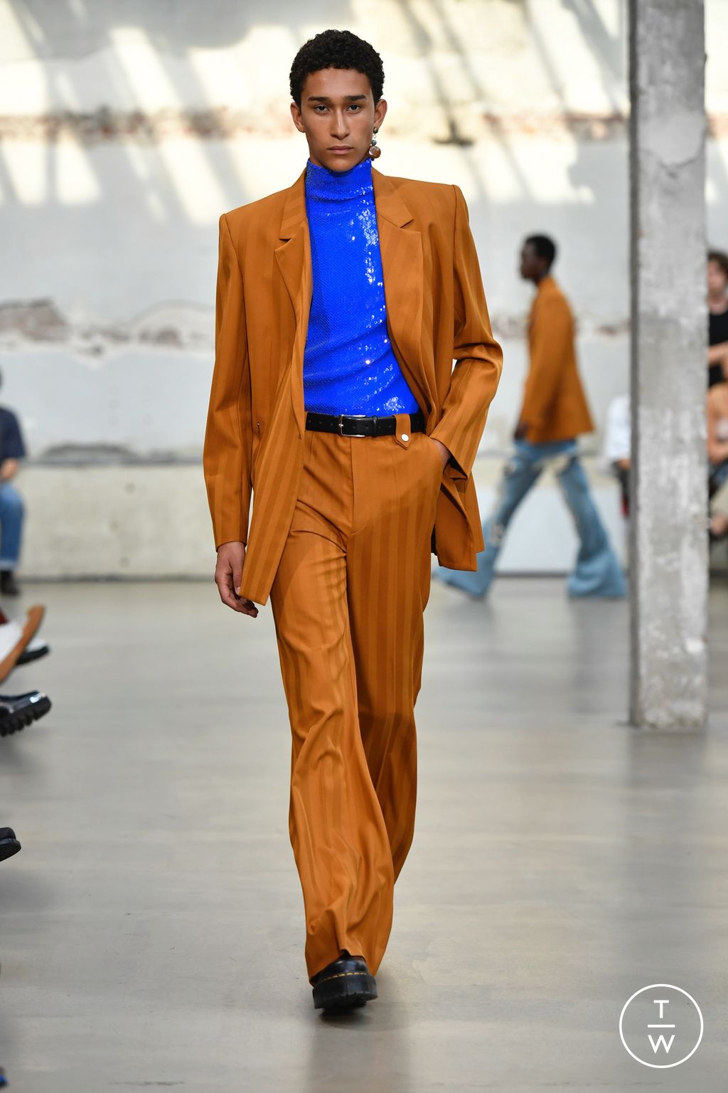 Fashion Week Paris Spring/Summer 2023 look 24 from the EGONlab collection menswear