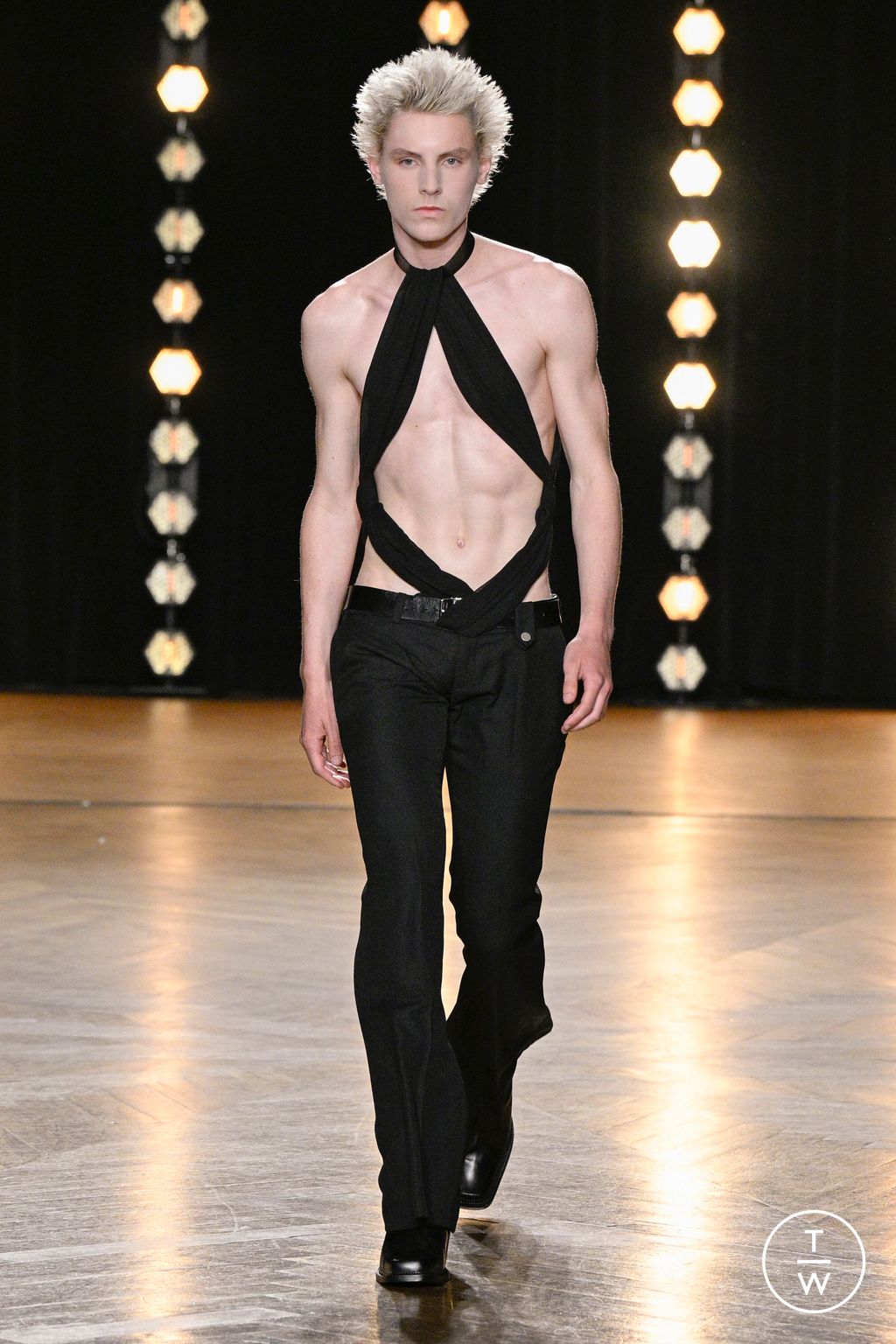 Fashion Week Paris Spring/Summer 2024 look 6 from the EGONlab collection menswear