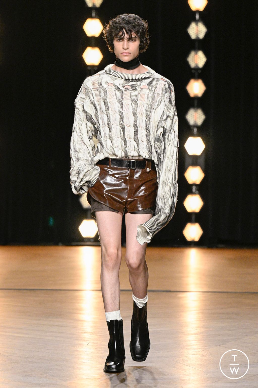 Fashion Week Paris Spring/Summer 2024 look 38 from the EGONlab collection menswear