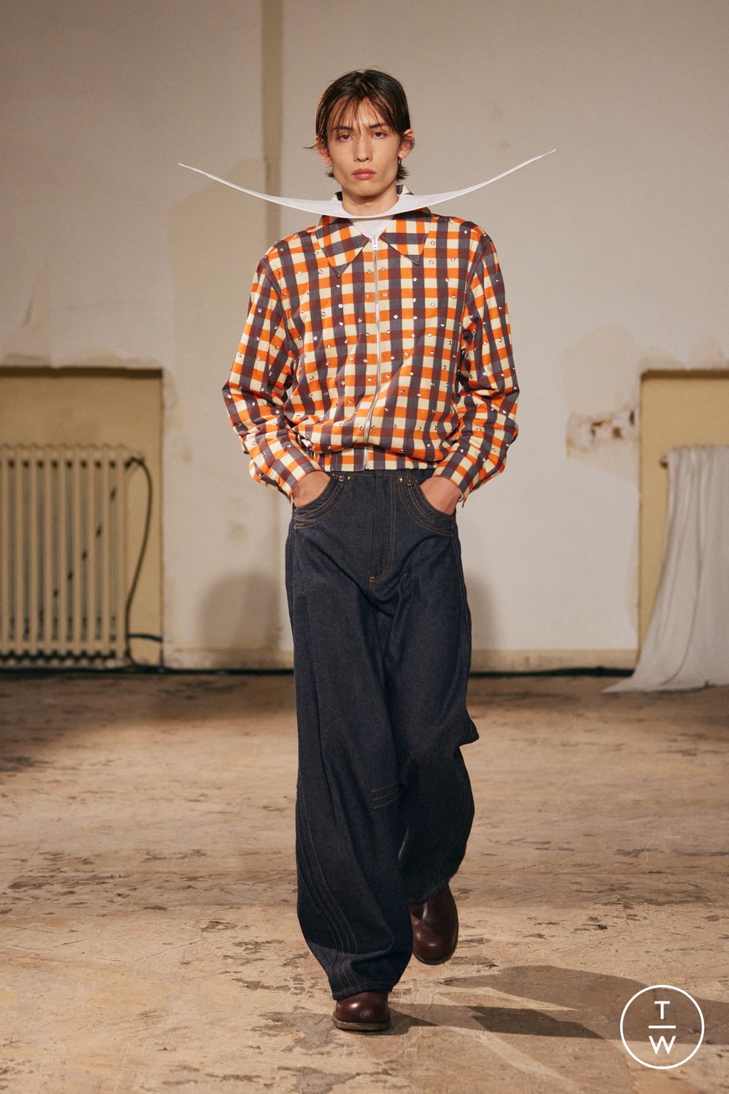 Fashion Week Paris Spring/Summer 2026 look 19 de la collection EGONlab menswear