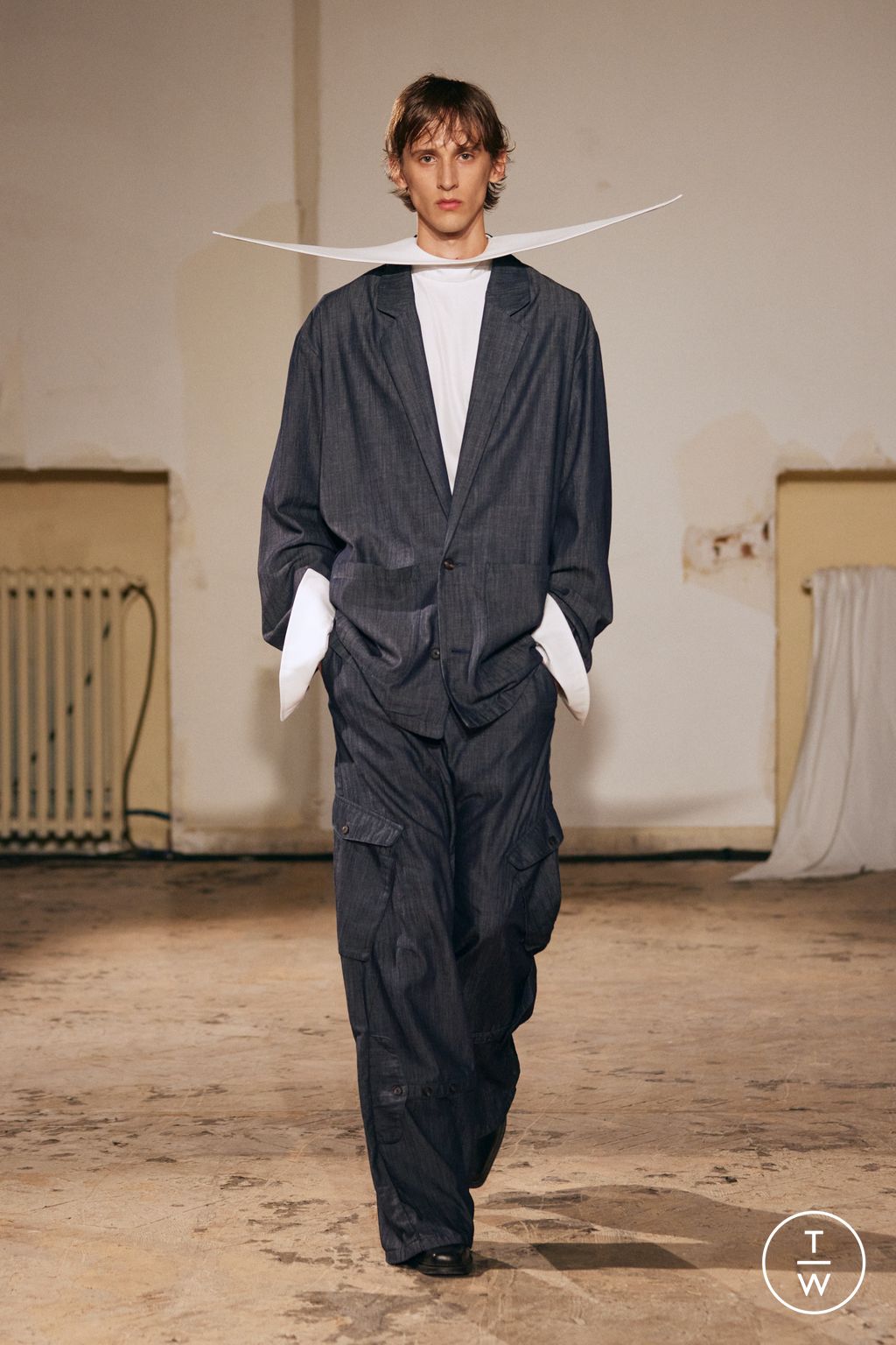 Fashion Week Paris Spring/Summer 2026 look 21 de la collection EGONlab menswear