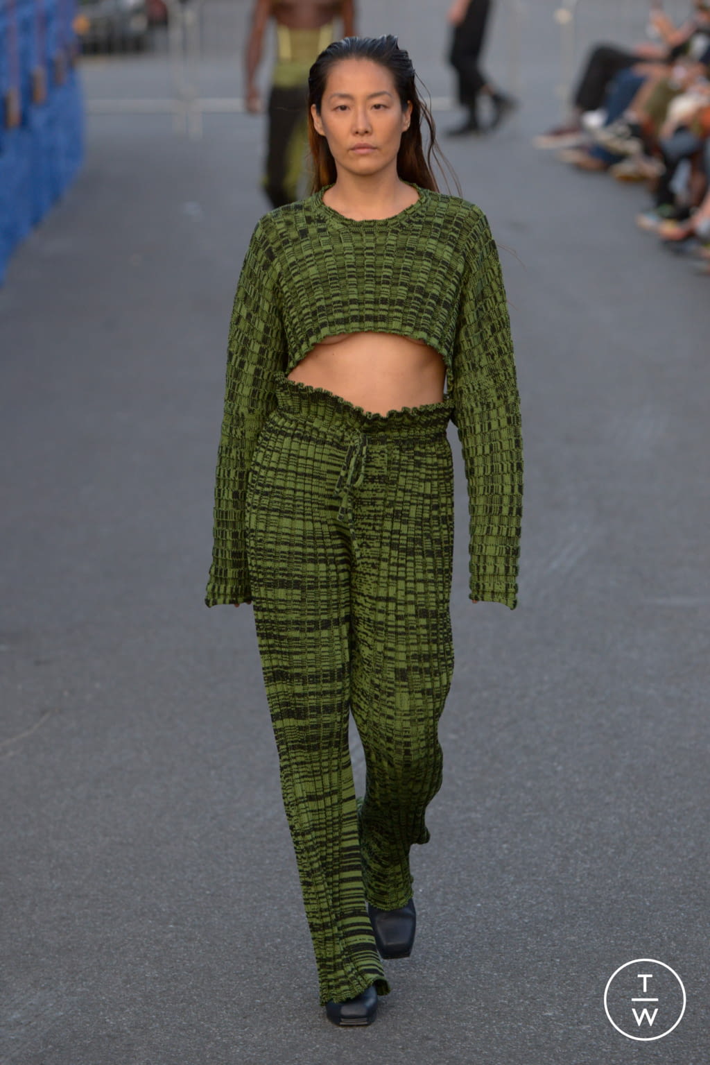 Fashion Week New York Spring/Summer 2022 look 17 from the Eckhaus Latta collection 女装