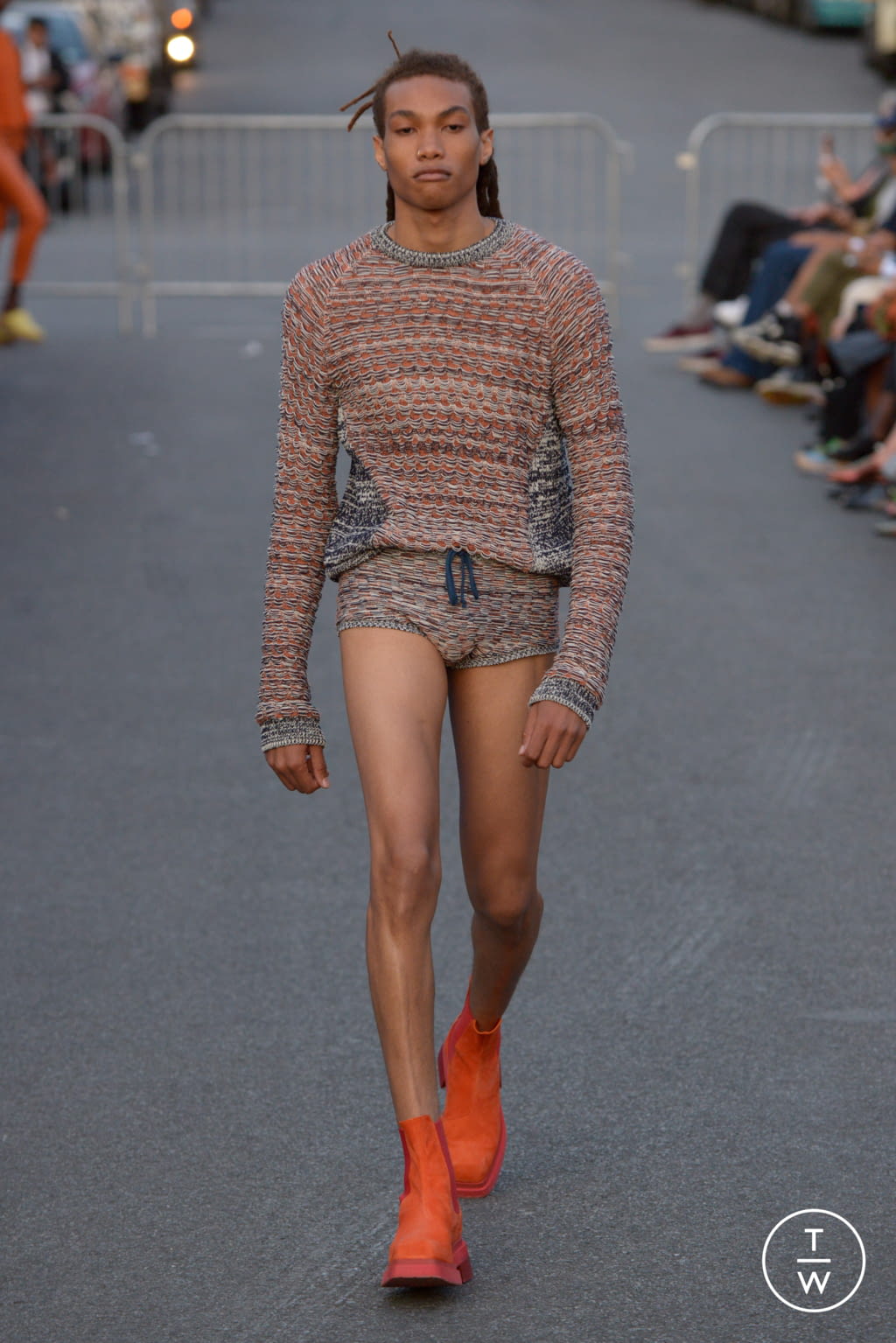 Fashion Week New York Spring/Summer 2022 look 20 from the Eckhaus Latta collection womenswear