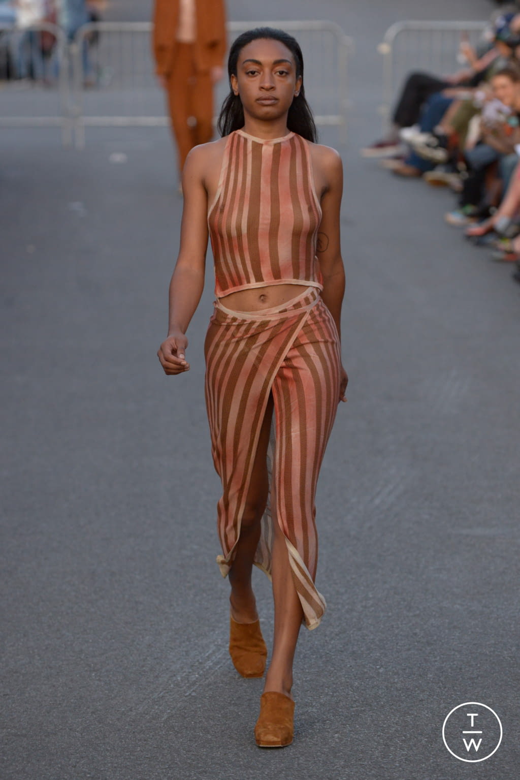 Fashion Week New York Spring/Summer 2022 look 24 from the Eckhaus Latta collection womenswear