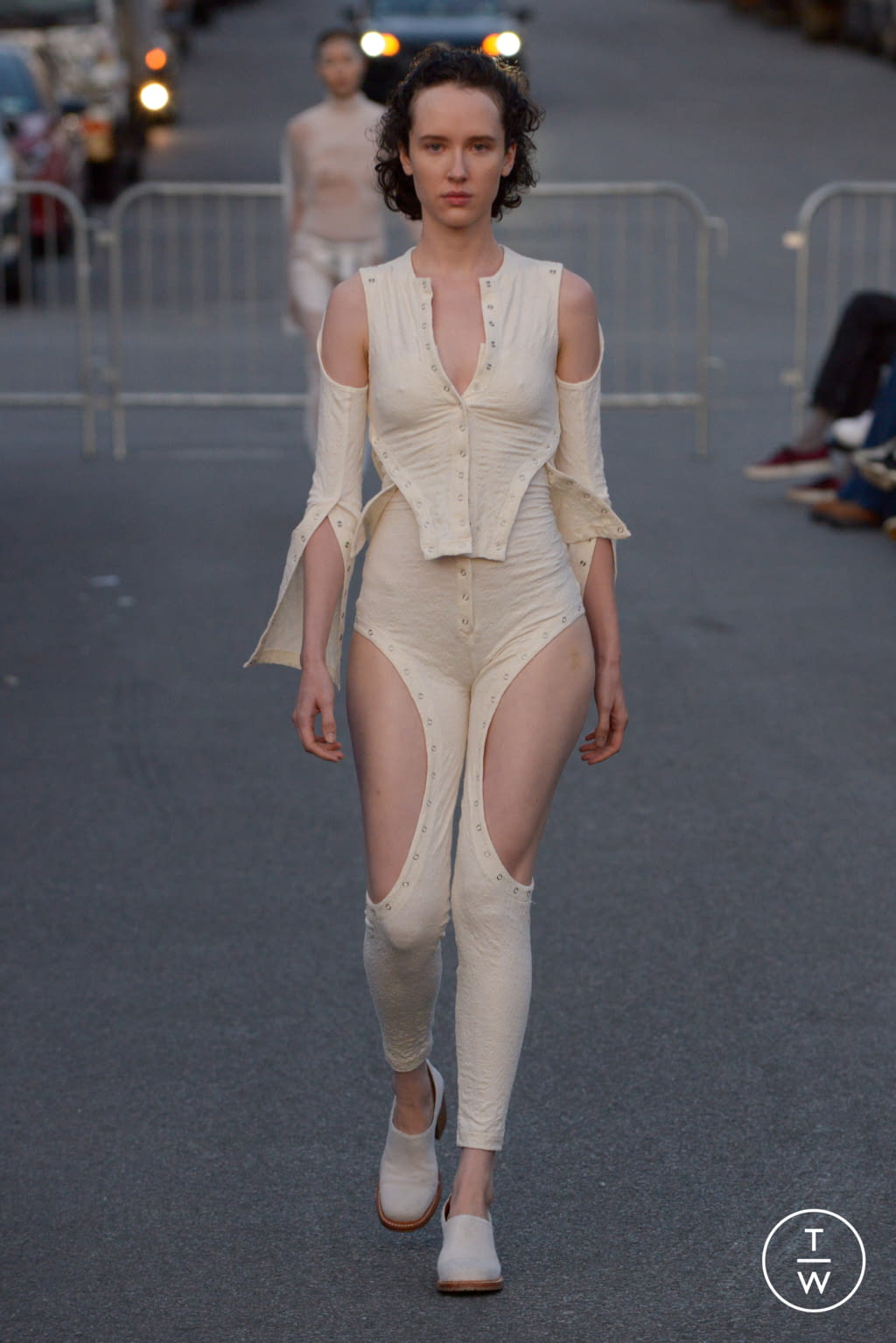 Fashion Week New York Spring/Summer 2022 look 35 de la collection Eckhaus Latta womenswear