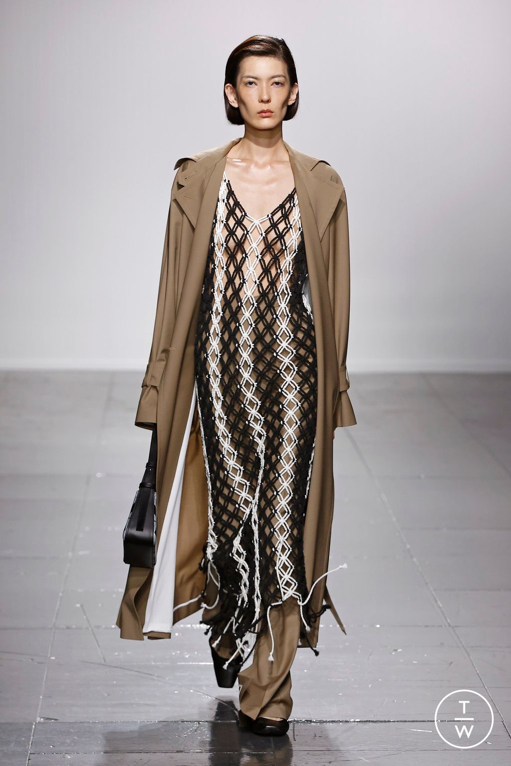 Fashion Week London Spring/Summer 2024 look 9 from the ELENAREVA collection womenswear