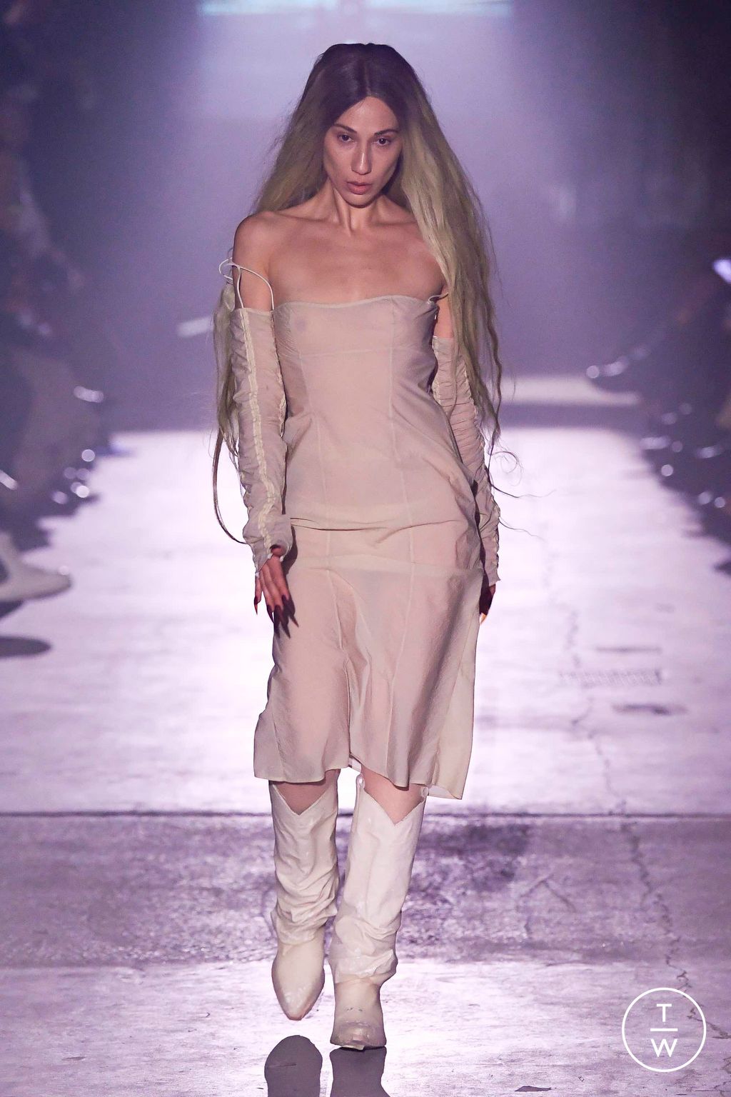 Fashion Week New York Fall/Winter 2023 look 14 from the Elena Velez collection womenswear