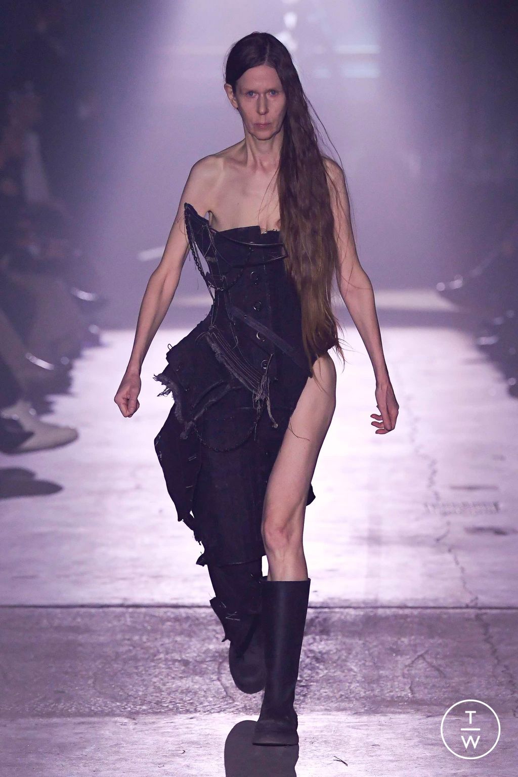 Fashion Week New York Fall/Winter 2023 look 28 de la collection Elena Velez womenswear