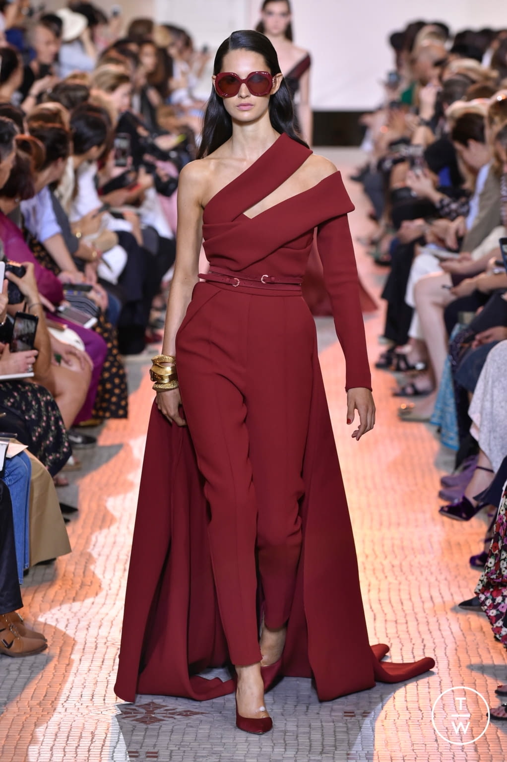 Fashion Week Paris Fall/Winter 2018 look 37 from the Elie Saab collection couture