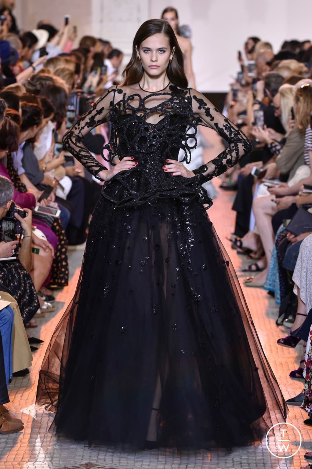 Fashion Week Paris Fall/Winter 2018 look 43 from the Elie Saab collection couture