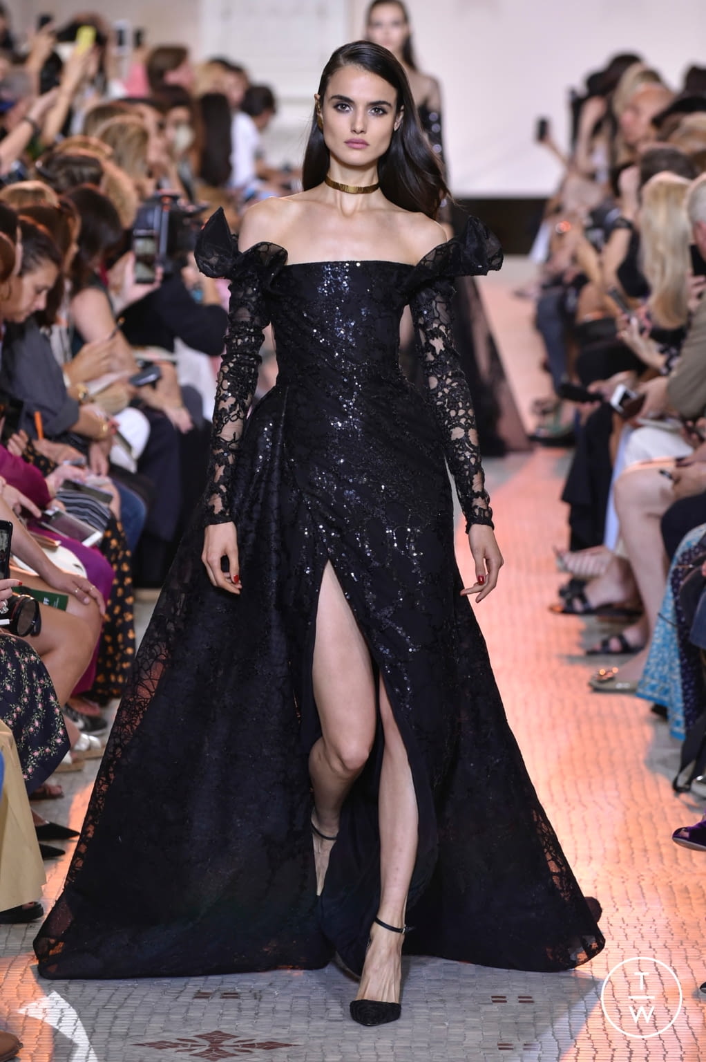 Fashion Week Paris Fall/Winter 2018 look 46 from the Elie Saab collection couture