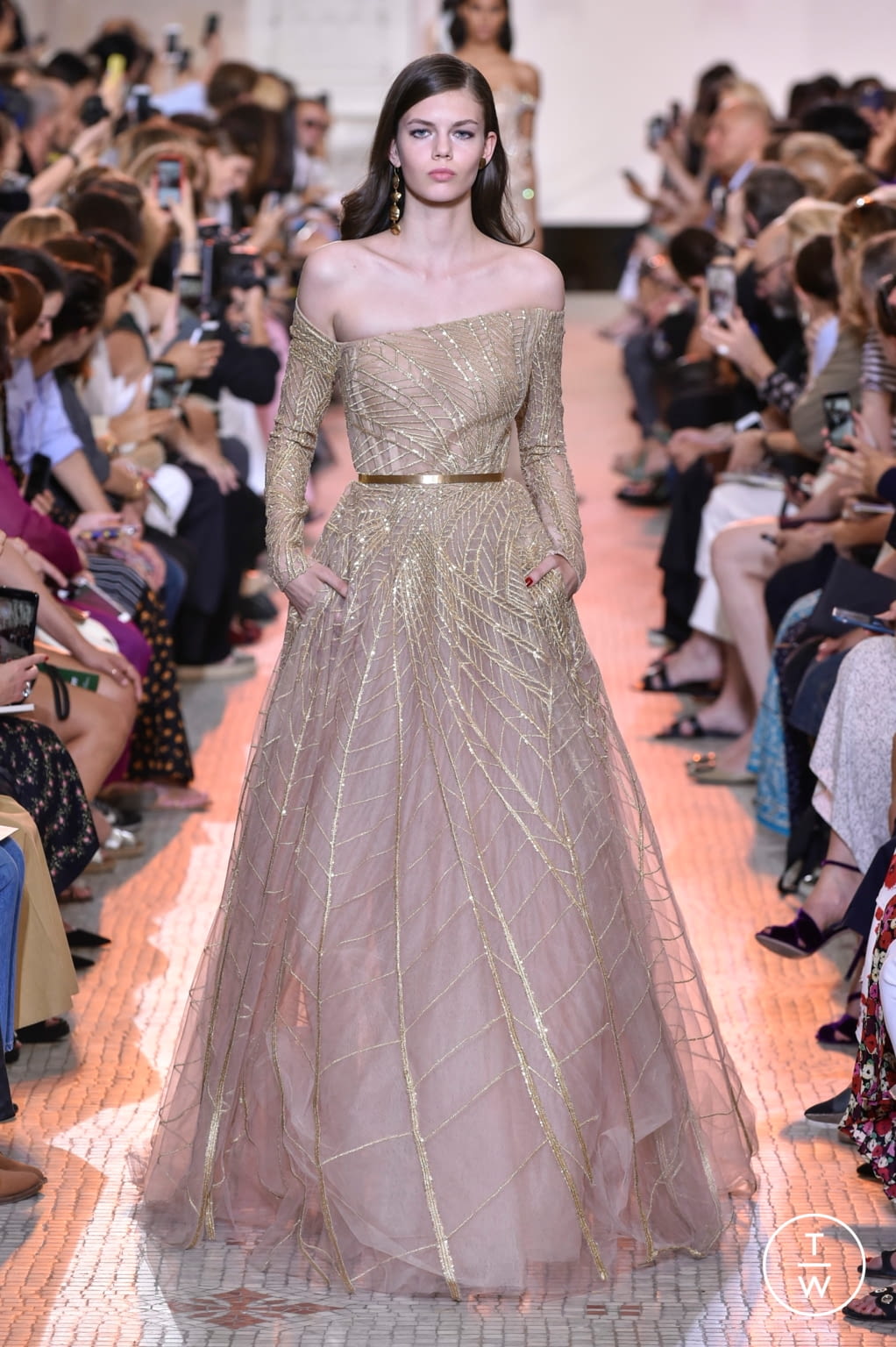 Fashion Week Paris Fall/Winter 2018 look 49 from the Elie Saab collection couture