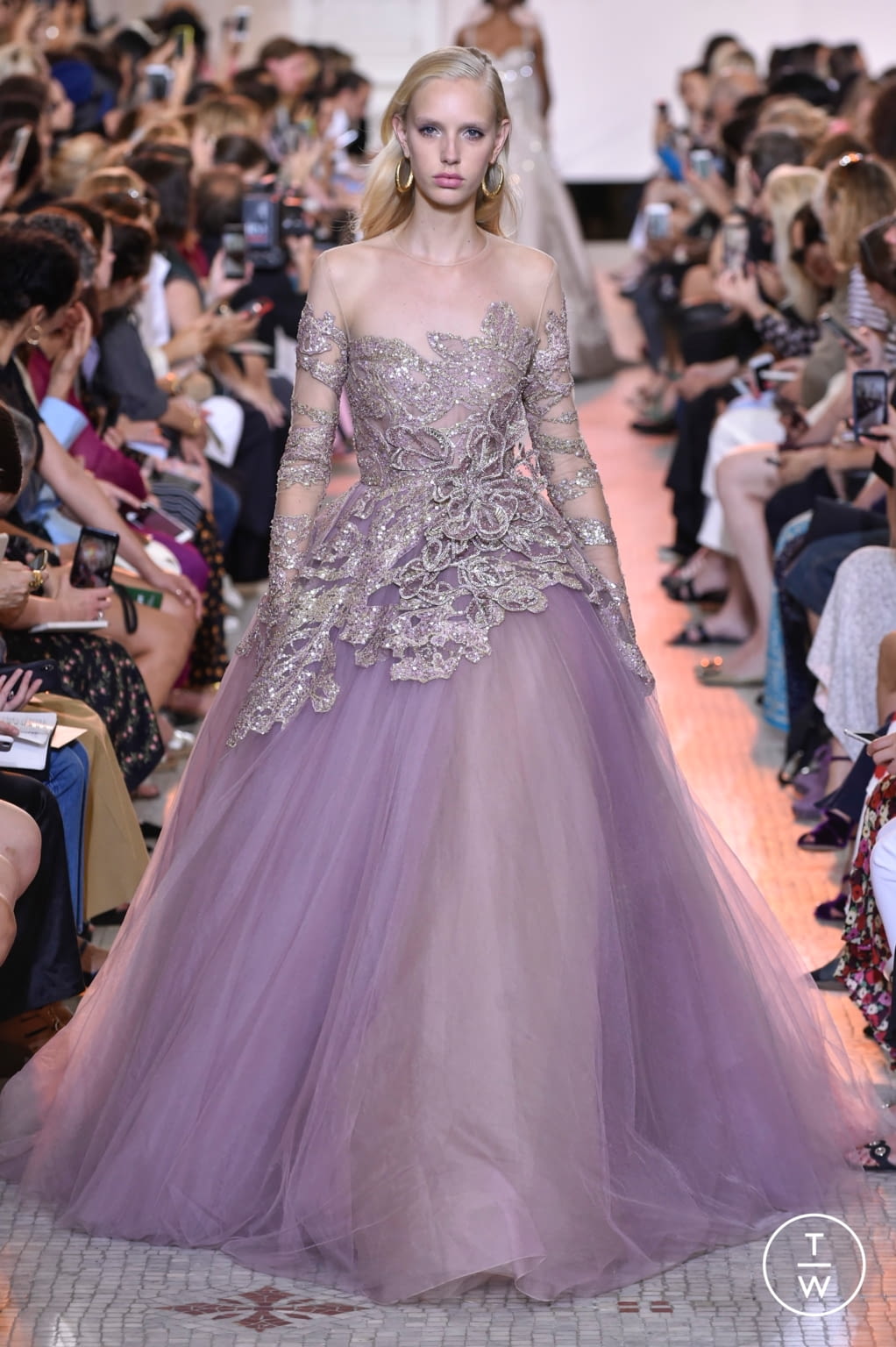 Fashion Week Paris Fall/Winter 2018 look 55 from the Elie Saab collection couture