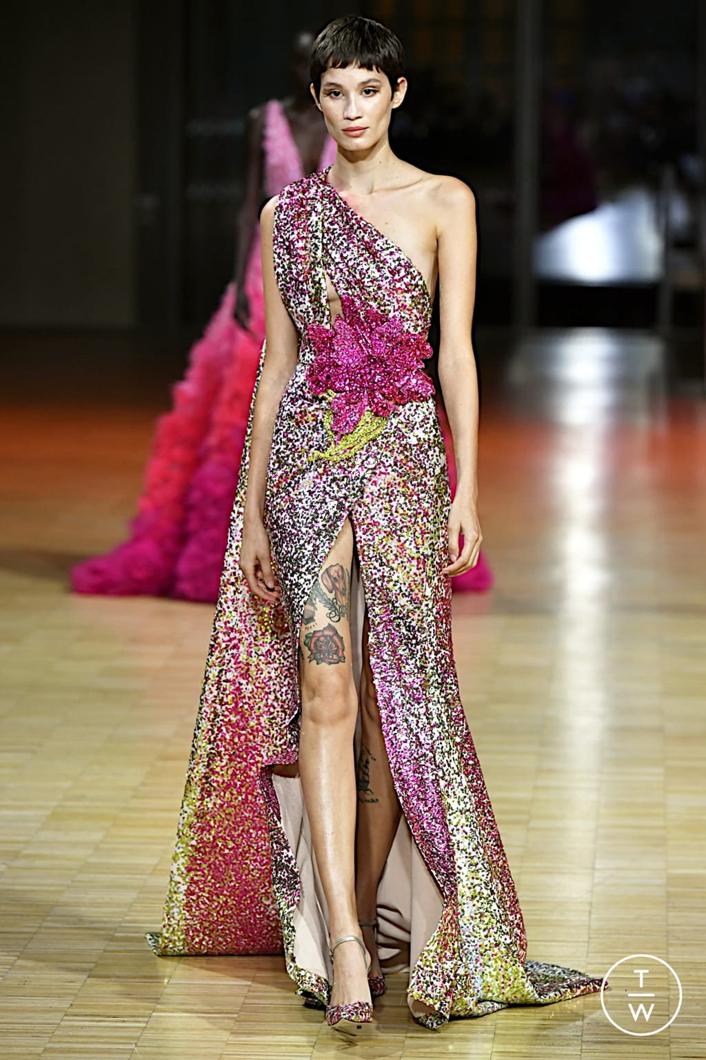 Fashion Week Paris Spring/Summer 2022 look 8 from the Elie Saab collection couture