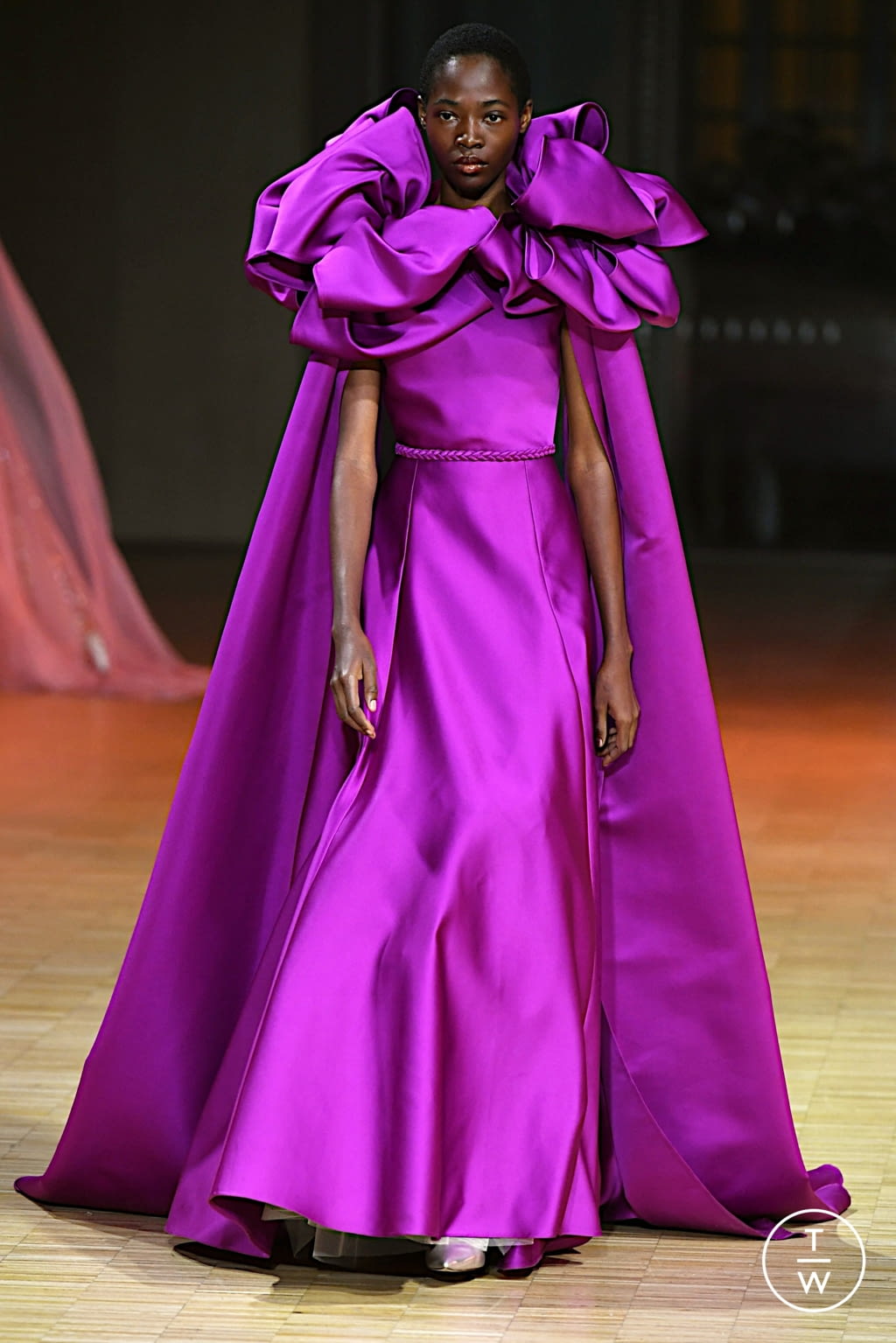 Fashion Week Paris Spring/Summer 2022 look 13 from the Elie Saab collection couture