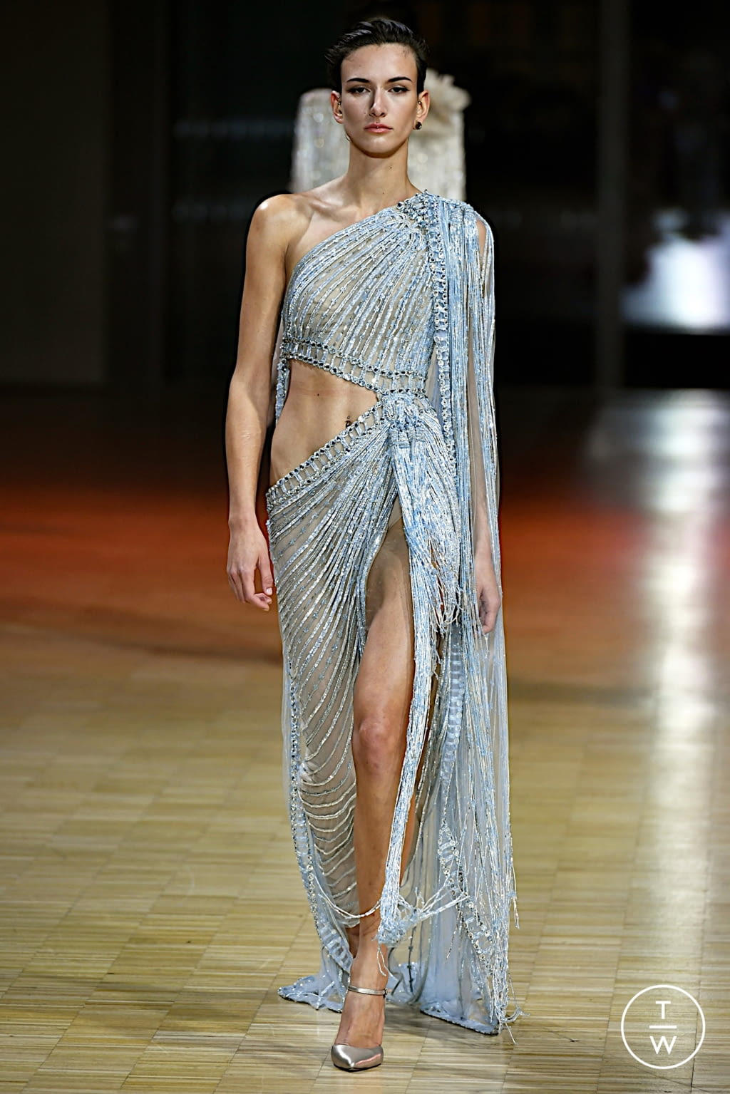 Fashion Week Paris Spring/Summer 2022 look 33 from the Elie Saab collection couture