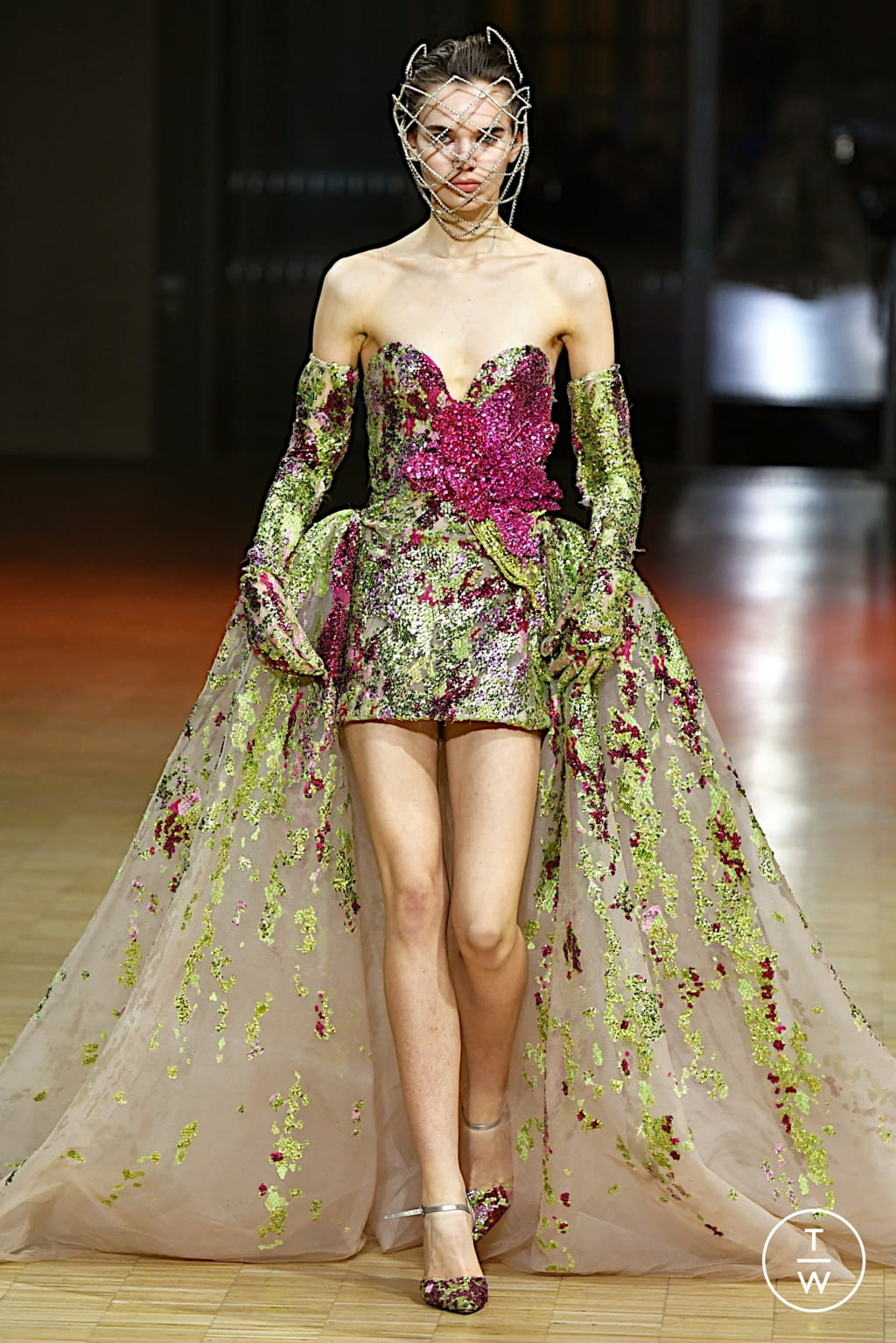 Fashion Week Paris Spring/Summer 2022 look 41 from the Elie Saab collection couture
