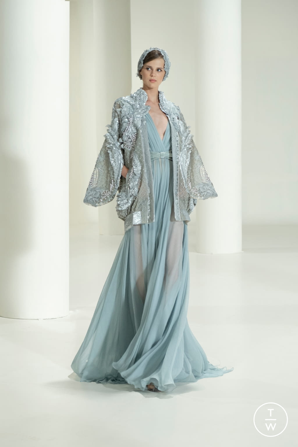 Fashion Week Paris Fall/Winter 2021 look 37 from the Elie Saab collection couture