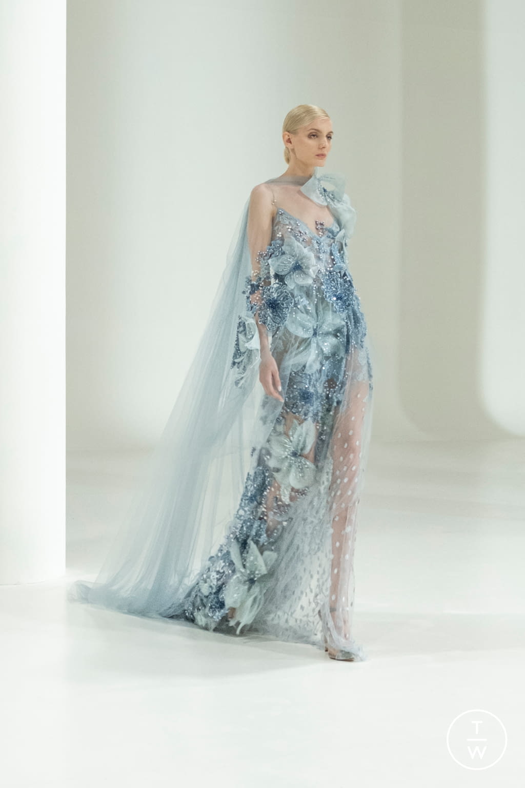 Fashion Week Paris Fall/Winter 2021 look 57 from the Elie Saab collection couture
