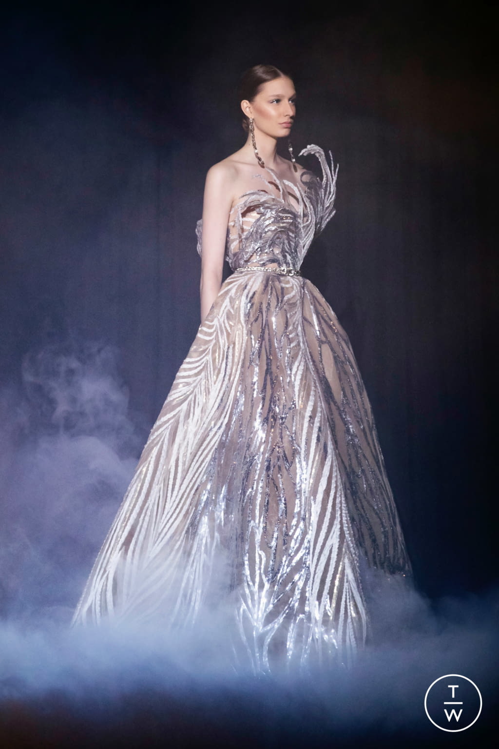 Fashion Week Paris Spring/Summer 2021 look 13 from the Elie Saab collection couture
