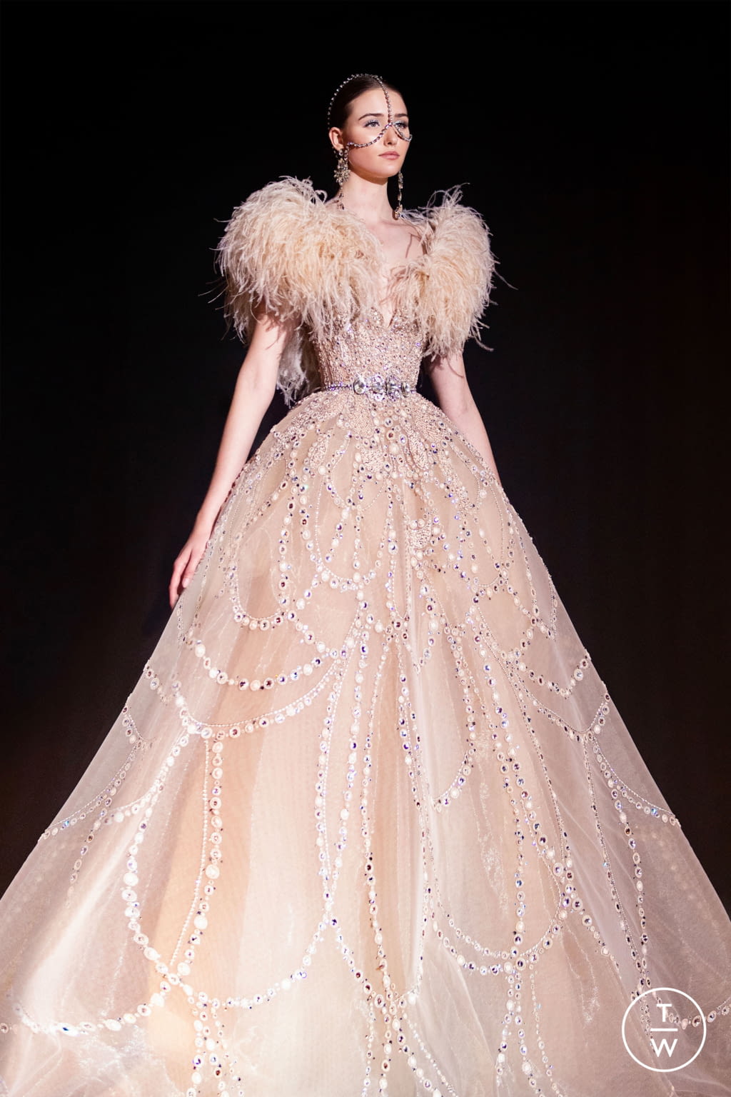 Fashion Week Paris Spring/Summer 2021 look 57 from the Elie Saab collection couture
