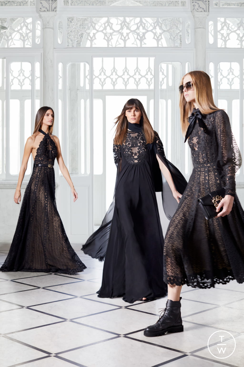 Fashion Week Paris Pre-Fall 2021 look 12 from the Elie Saab collection 女装