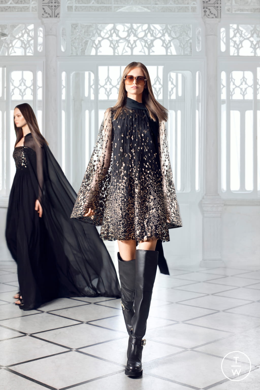 Fashion Week Paris Pre-Fall 2021 look 9 from the Elie Saab collection 女装