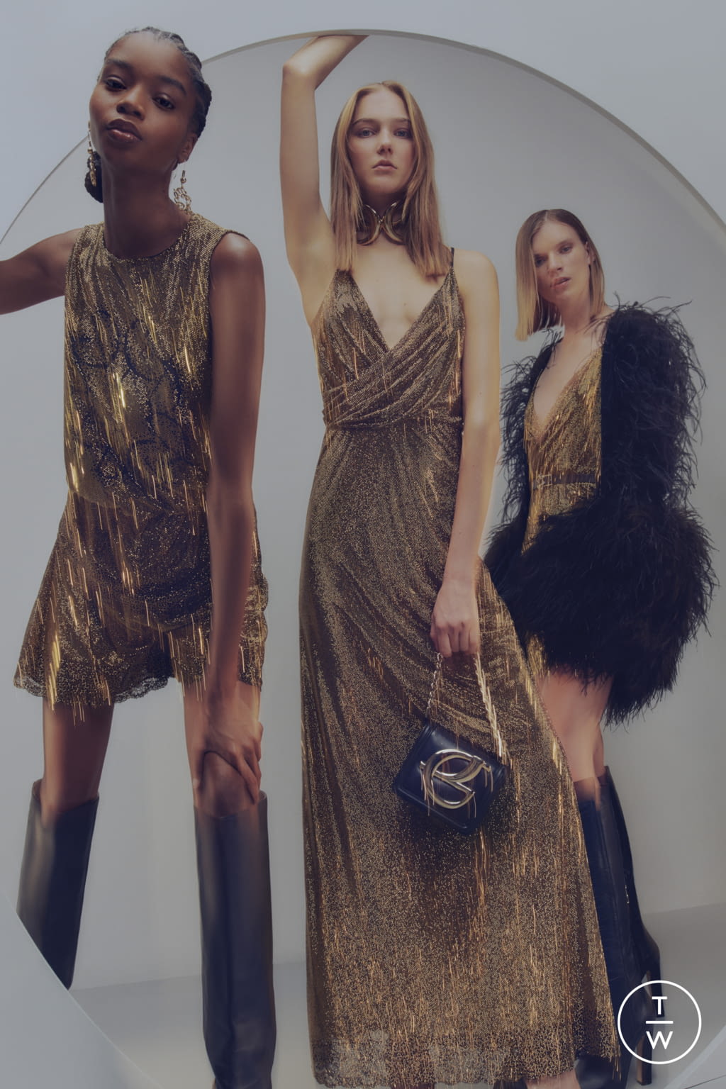 Fashion Week Paris Pre-Fall 2022 look 17 de la collection Elie Saab womenswear
