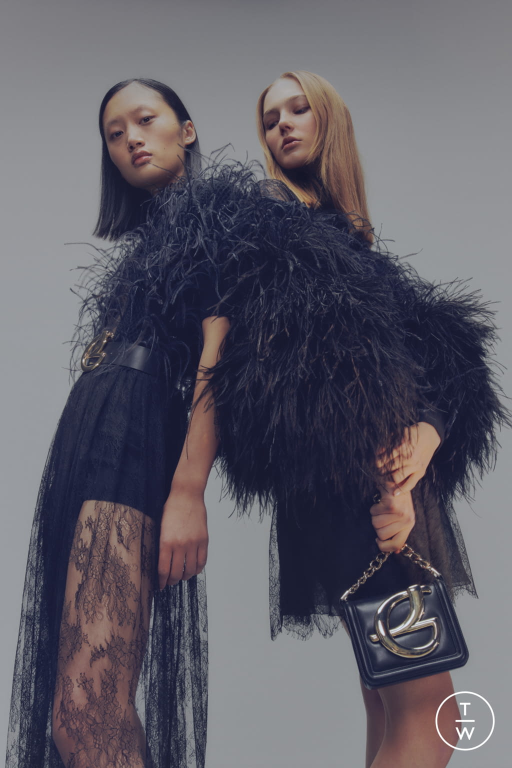 Fashion Week Paris Pre-Fall 2022 look 2 de la collection Elie Saab womenswear