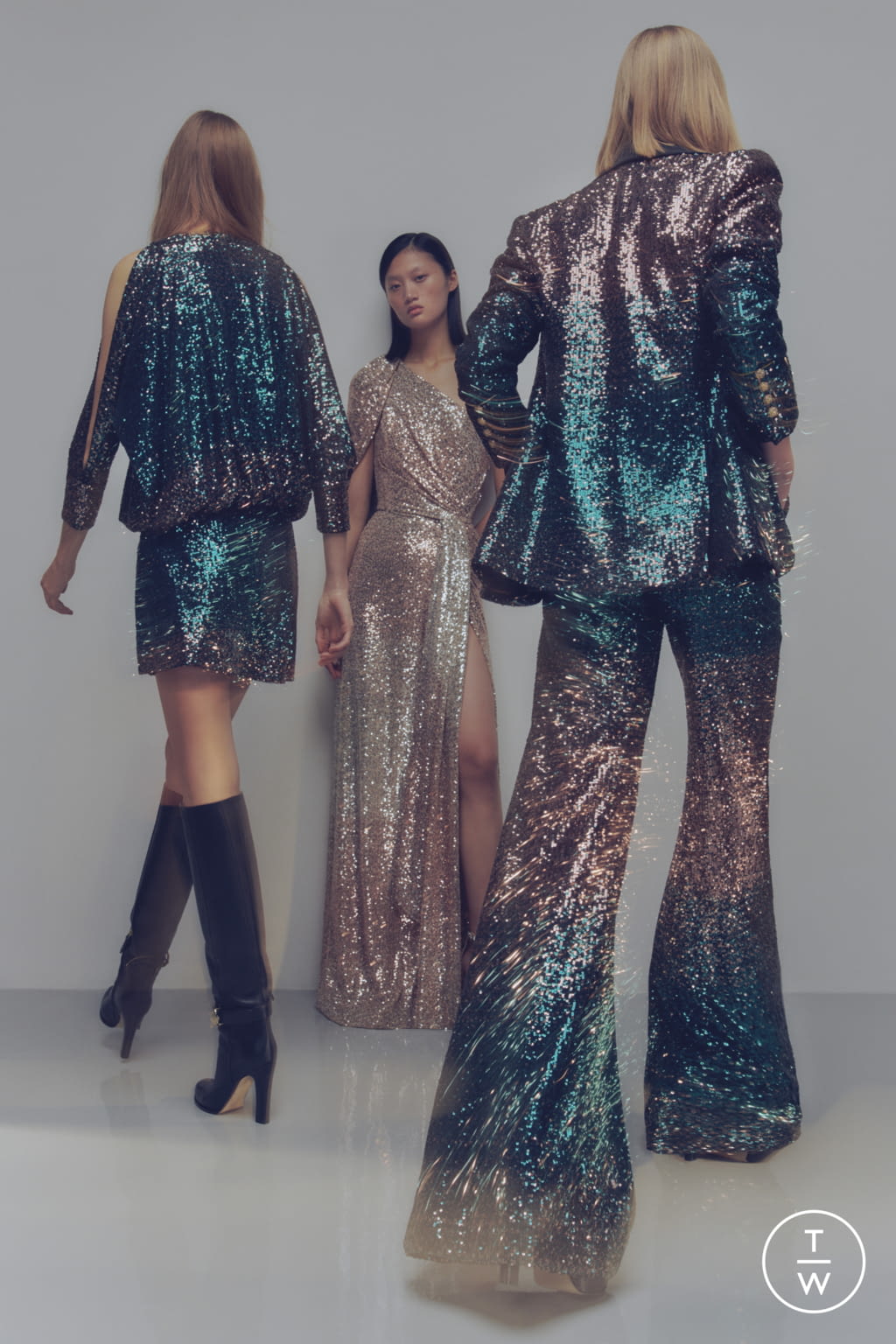Fashion Week Paris Pre-Fall 2022 look 24 from the Elie Saab collection womenswear
