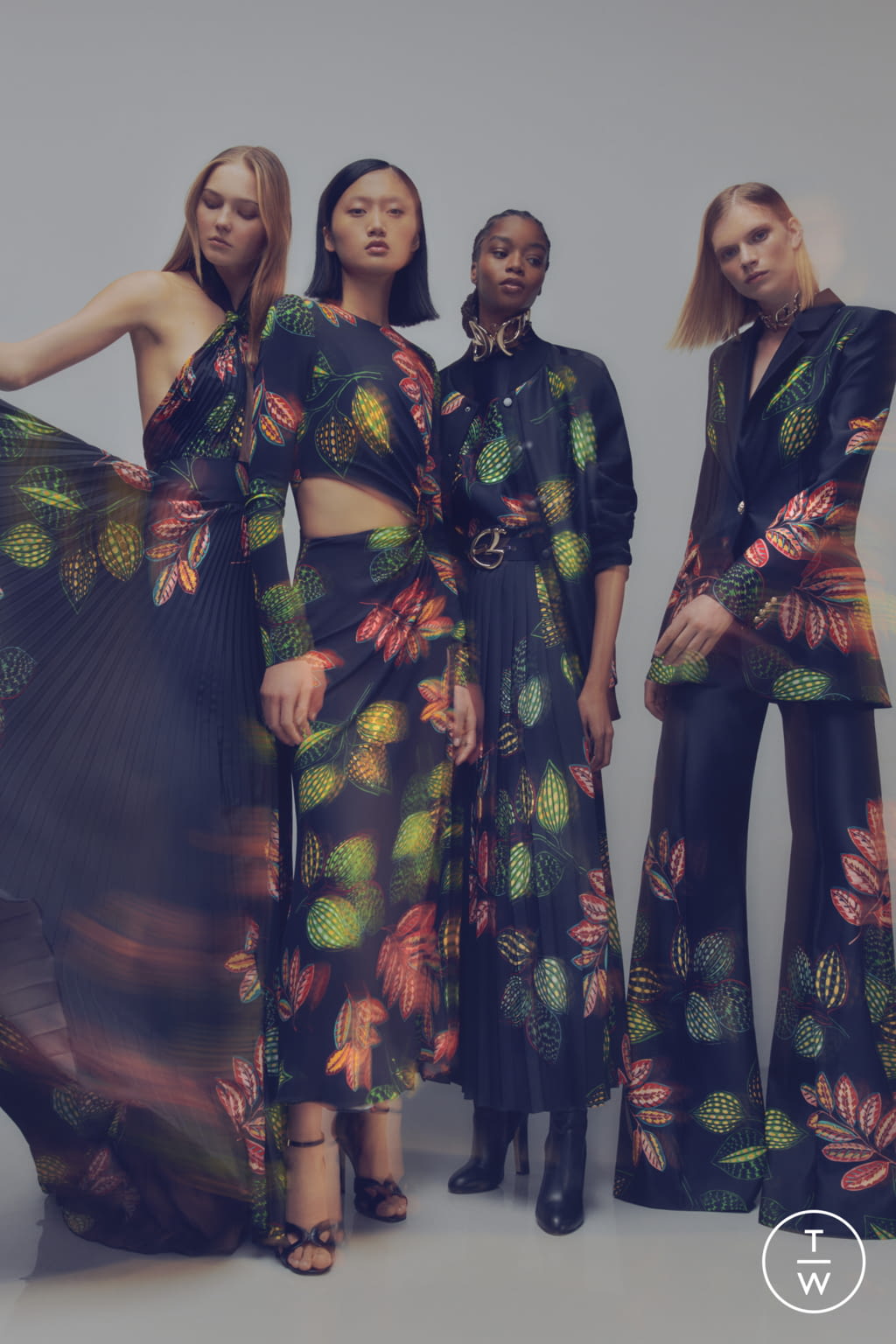 Fashion Week Paris Pre-Fall 2022 look 7 de la collection Elie Saab womenswear