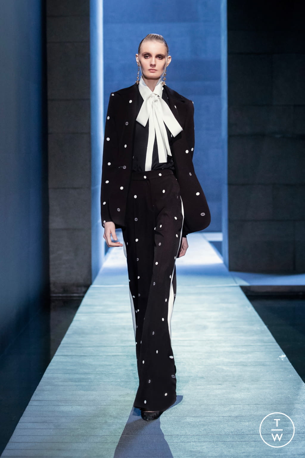 Fashion Week Paris Fall/Winter 2021 look 5 de la collection Elie Saab womenswear