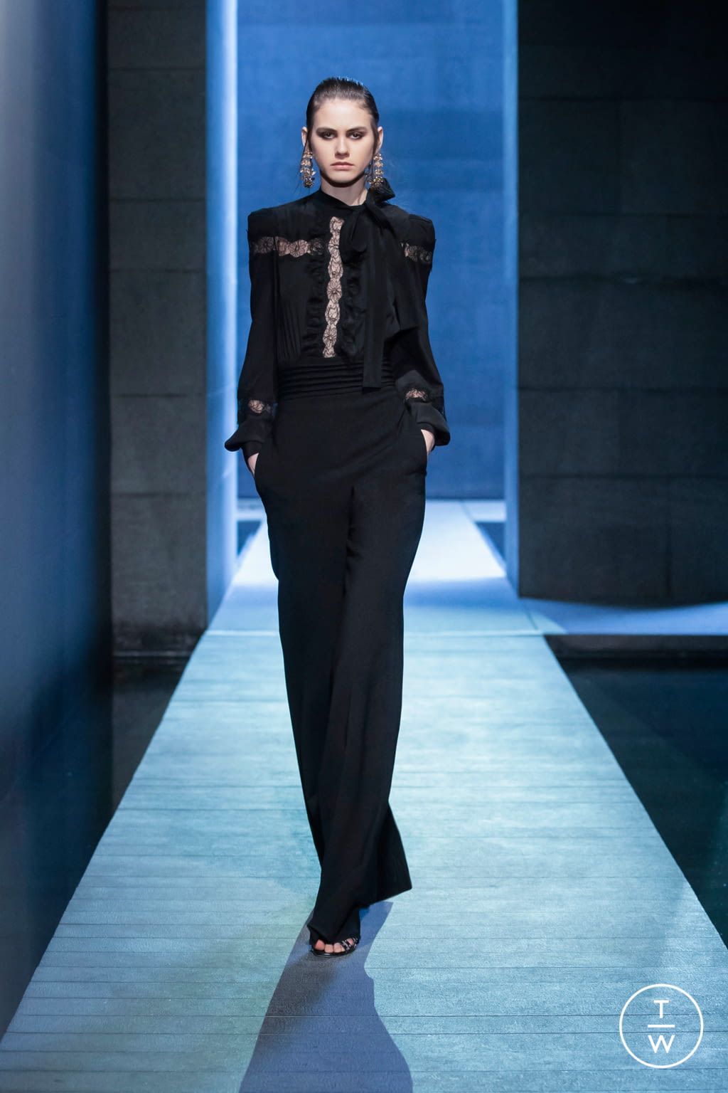 Fashion Week Paris Fall/Winter 2021 look 14 from the Elie Saab collection womenswear