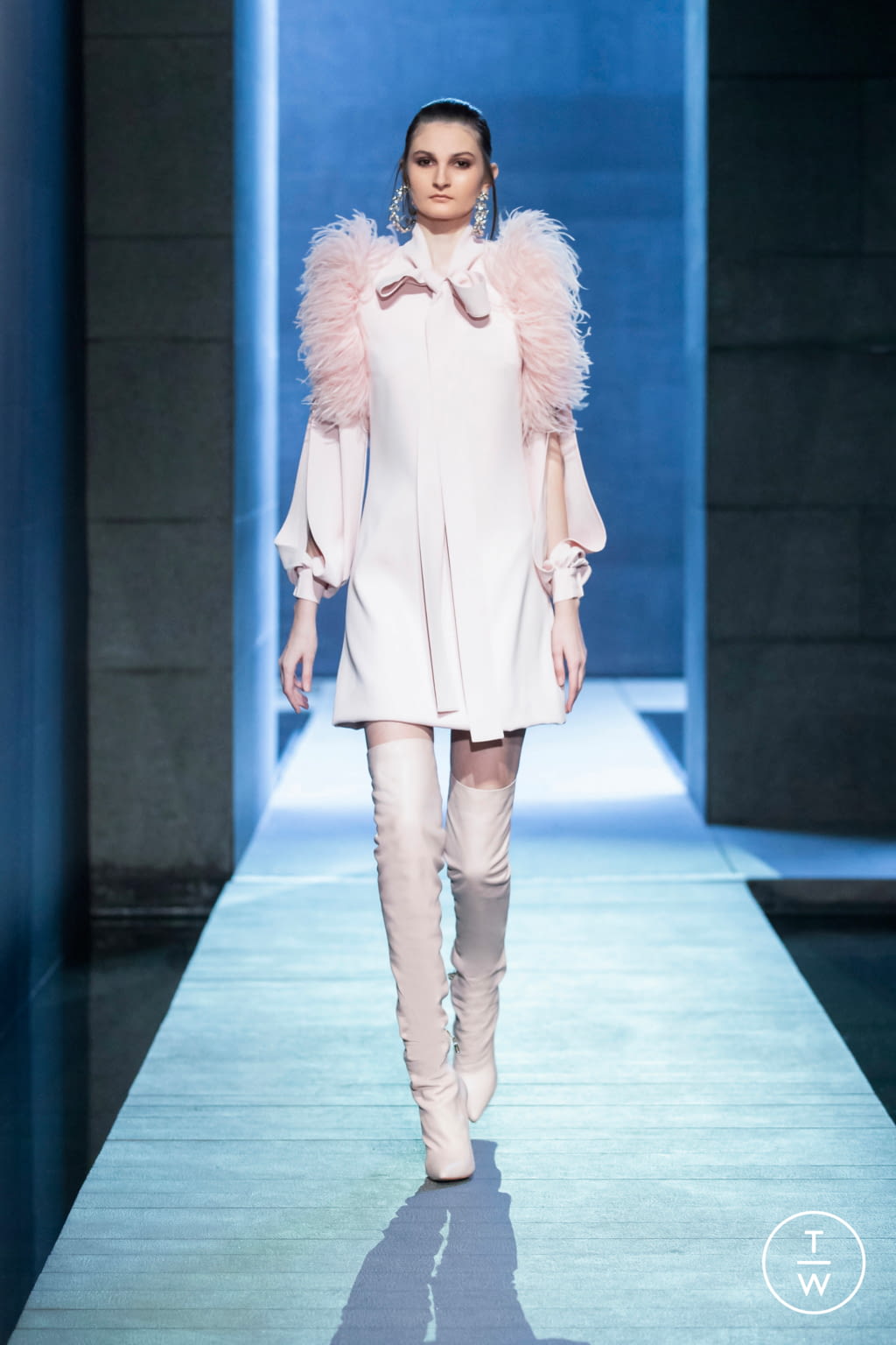 Fashion Week Paris Fall/Winter 2021 look 38 de la collection Elie Saab womenswear