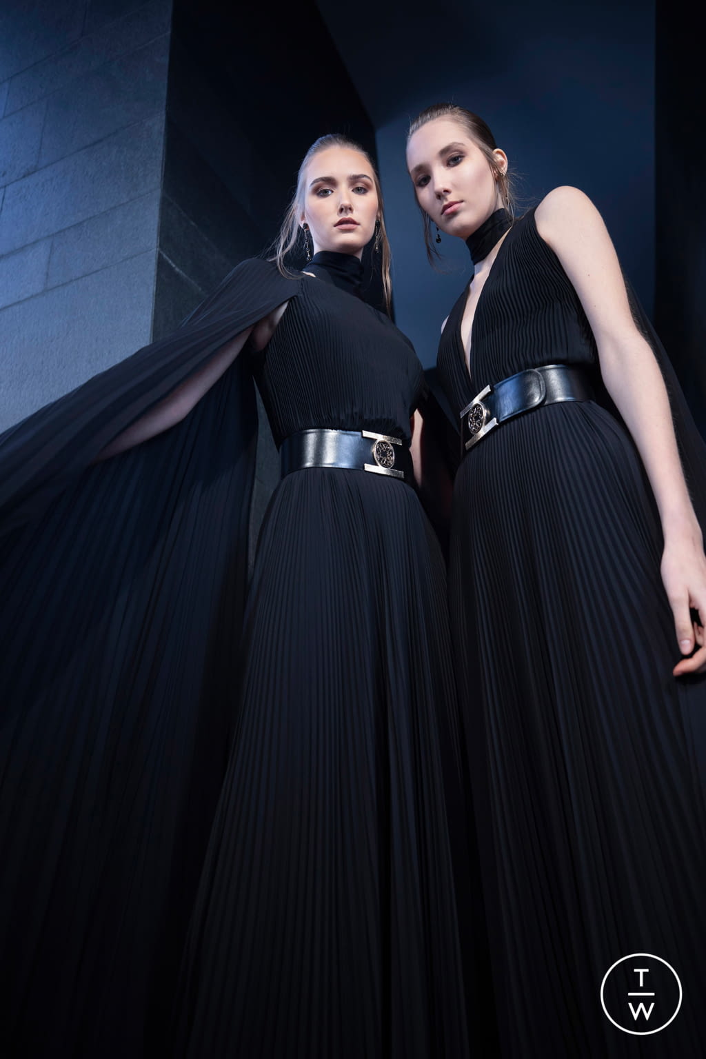 Fashion Week Paris Fall/Winter 2021 look 48 from the Elie Saab collection 女装