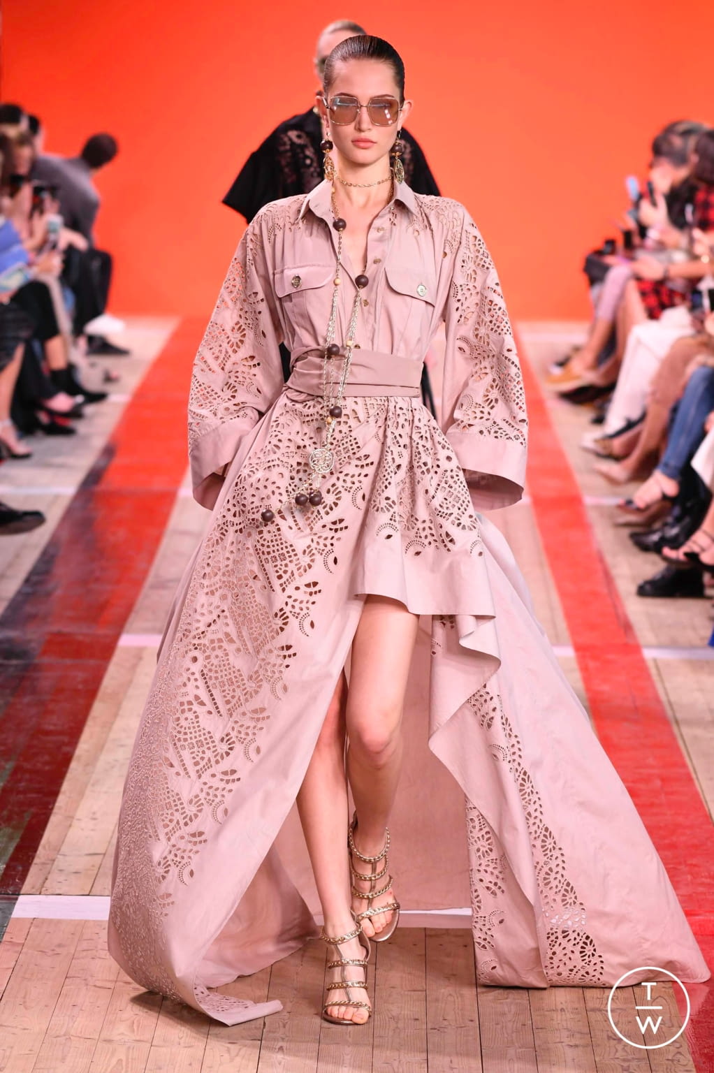 Fashion Week Paris Spring/Summer 2020 look 3 de la collection Elie Saab womenswear