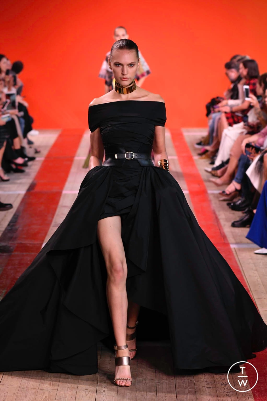 Fashion Week Paris Spring/Summer 2020 look 21 from the Elie Saab collection womenswear