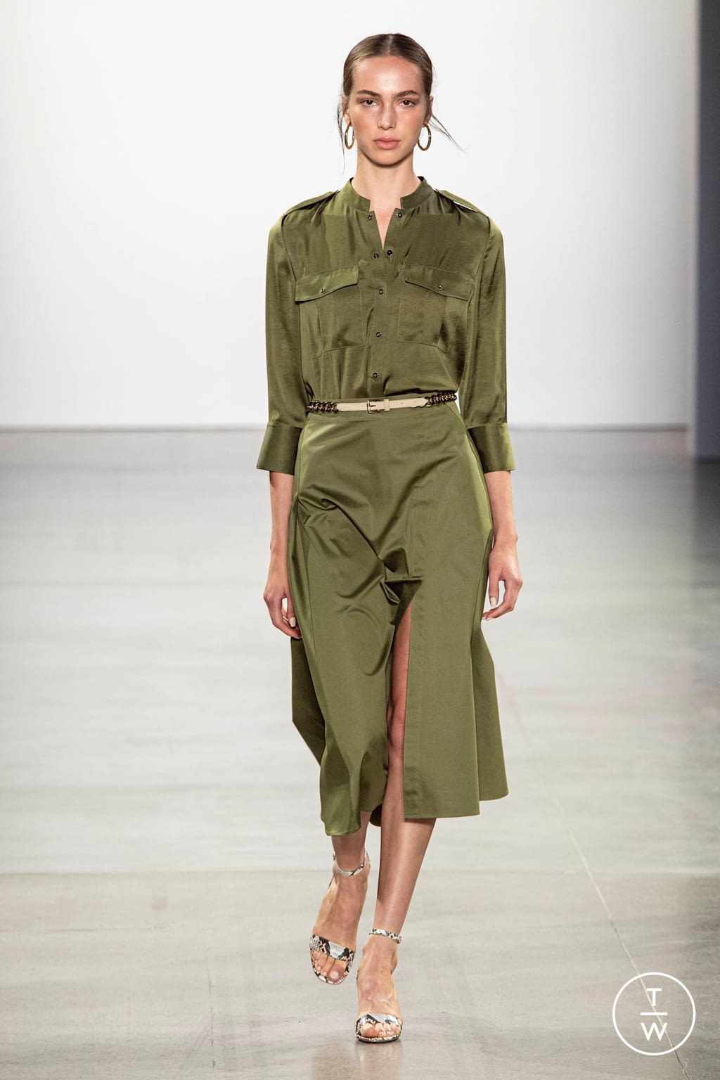 Fashion Week New York Spring/Summer 2020 look 4 from the Elie Tahari collection womenswear