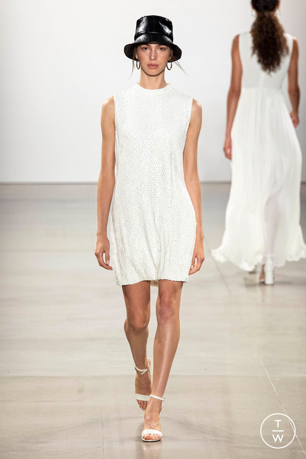 Fashion Week New York Spring/Summer 2020 look 41 from the Elie Tahari collection womenswear