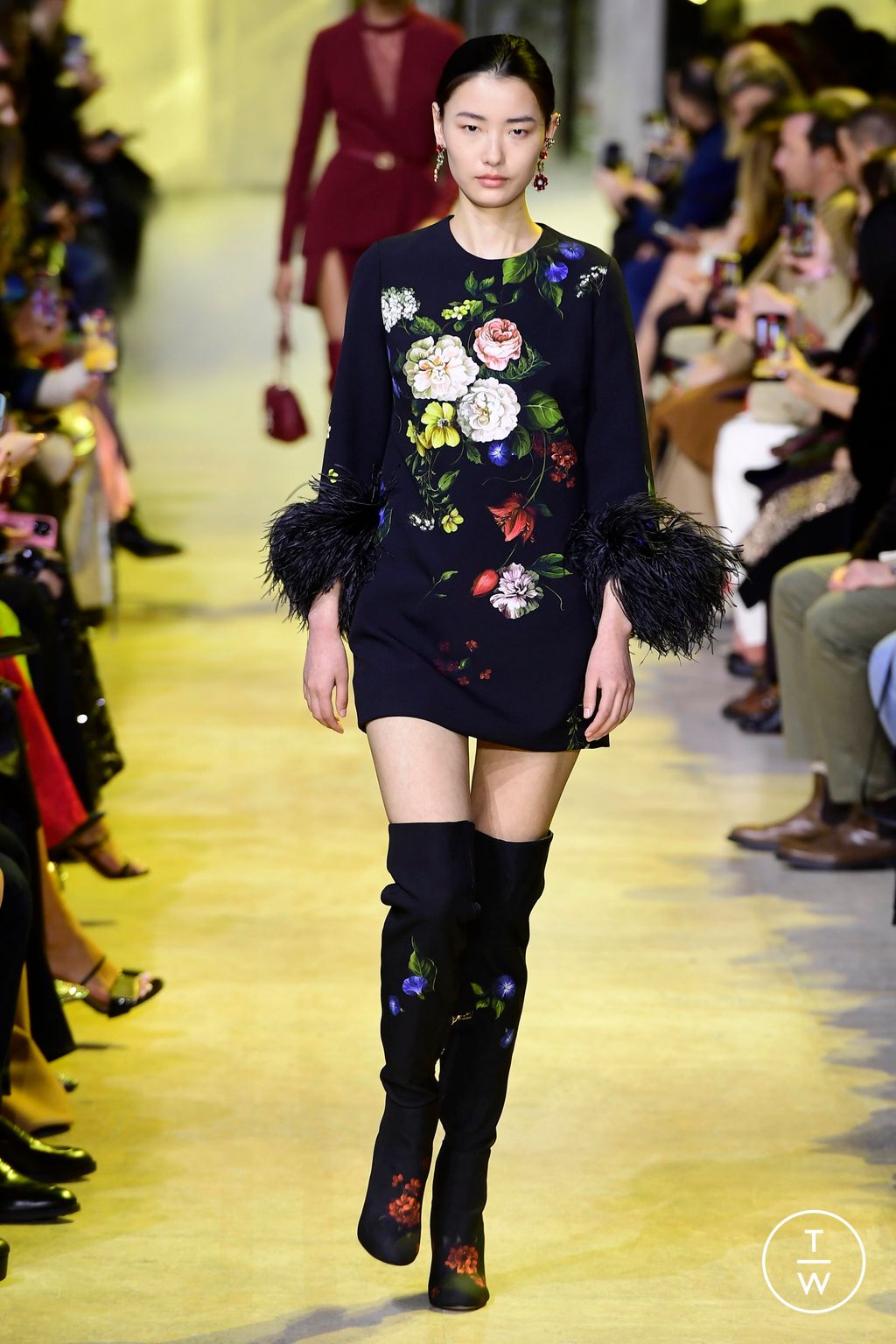 Fashion Week Paris Fall/Winter 2023 look 8 de la collection Elie Saab womenswear