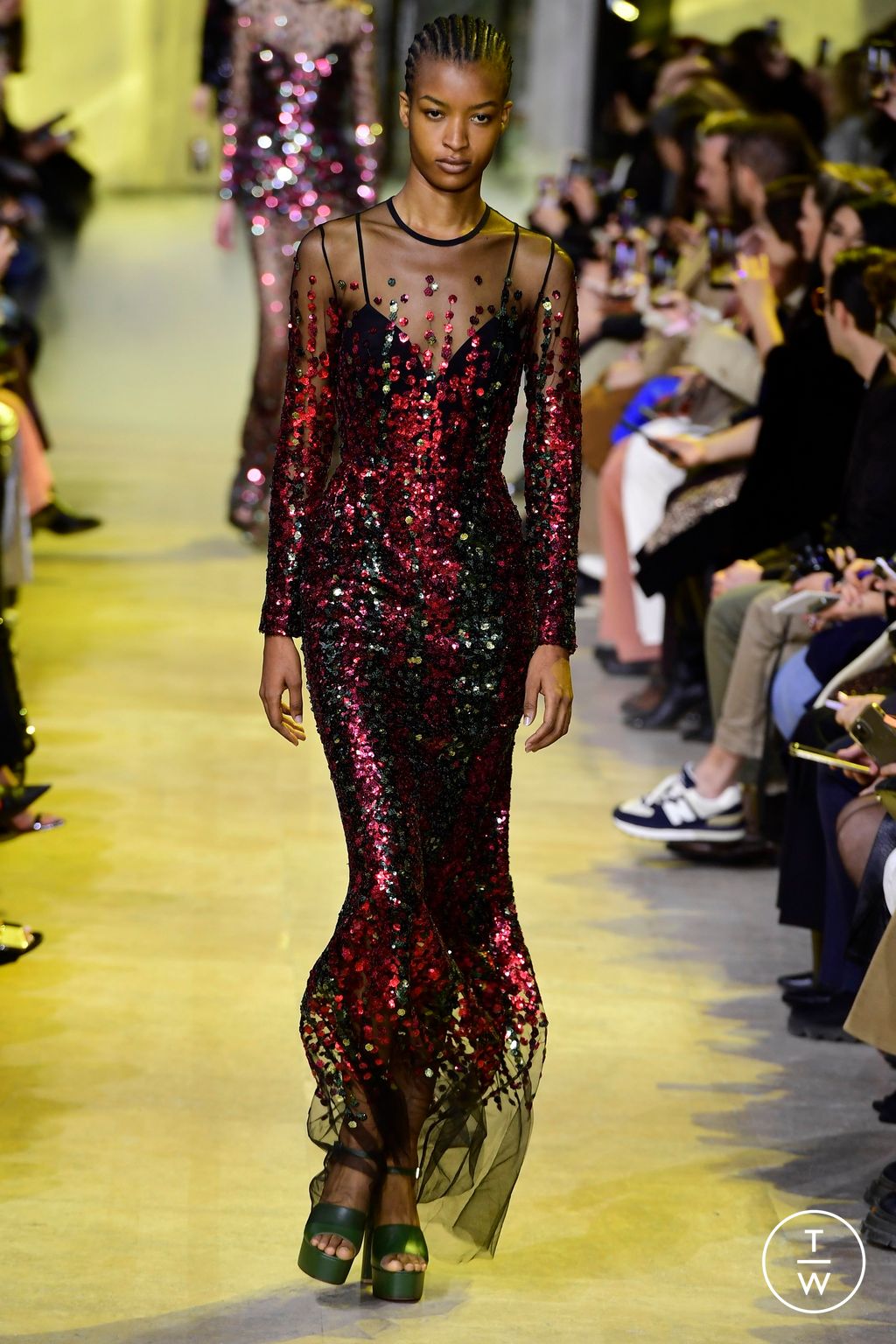 Fashion Week Paris Fall/Winter 2023 look 61 from the Elie Saab collection 女装