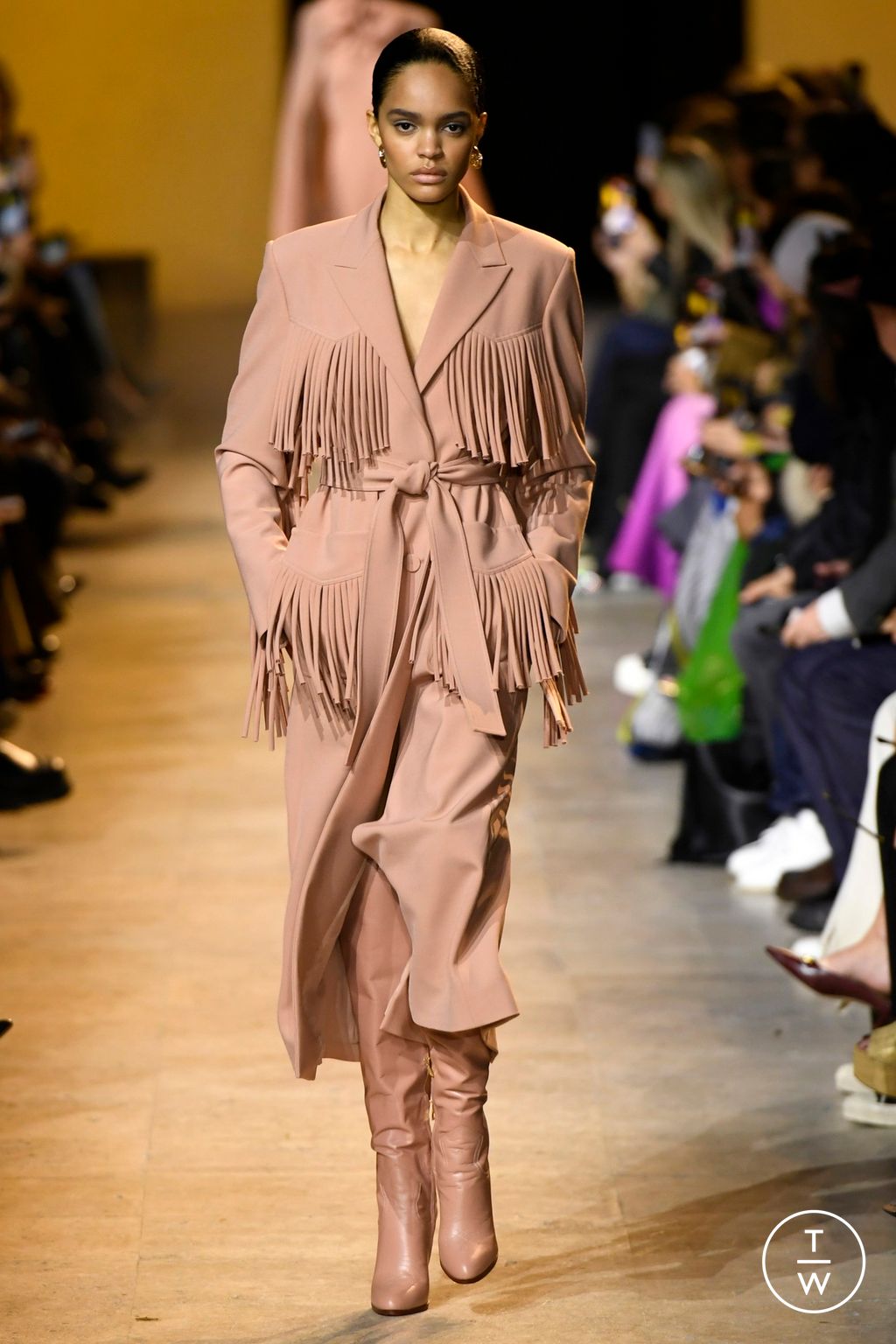 Fashion Week Paris Fall/Winter 2024 look 11 from the Elie Saab collection womenswear