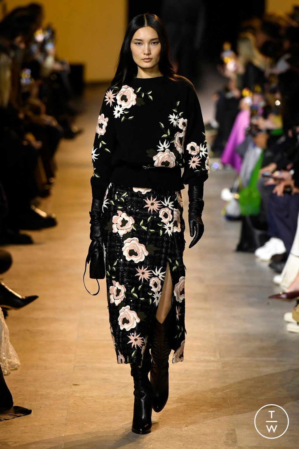 Fashion Week Paris Fall/Winter 2024 look 15 de la collection Elie Saab womenswear
