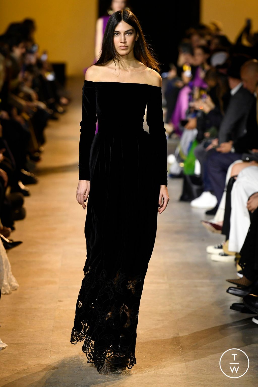 Fashion Week Paris Fall/Winter 2024 look 40 from the Elie Saab collection womenswear