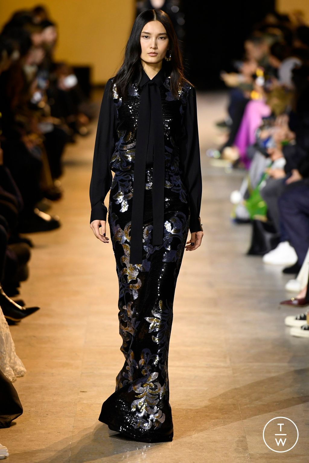 Fashion Week Paris Fall/Winter 2024 look 52 de la collection Elie Saab womenswear