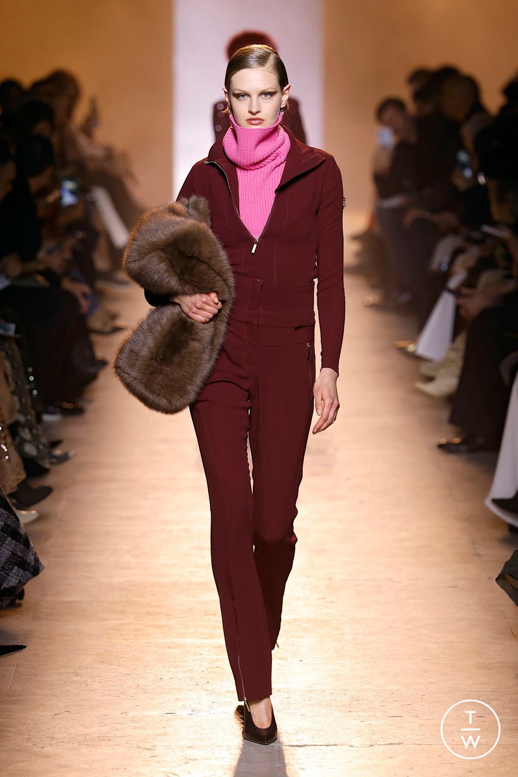 Fashion Week Paris Fall/Winter 2025 look 33 from the Elie Saab collection womenswear