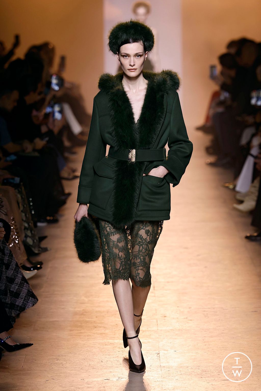 Fashion Week Paris Fall/Winter 2025 look 35 from the Elie Saab collection womenswear